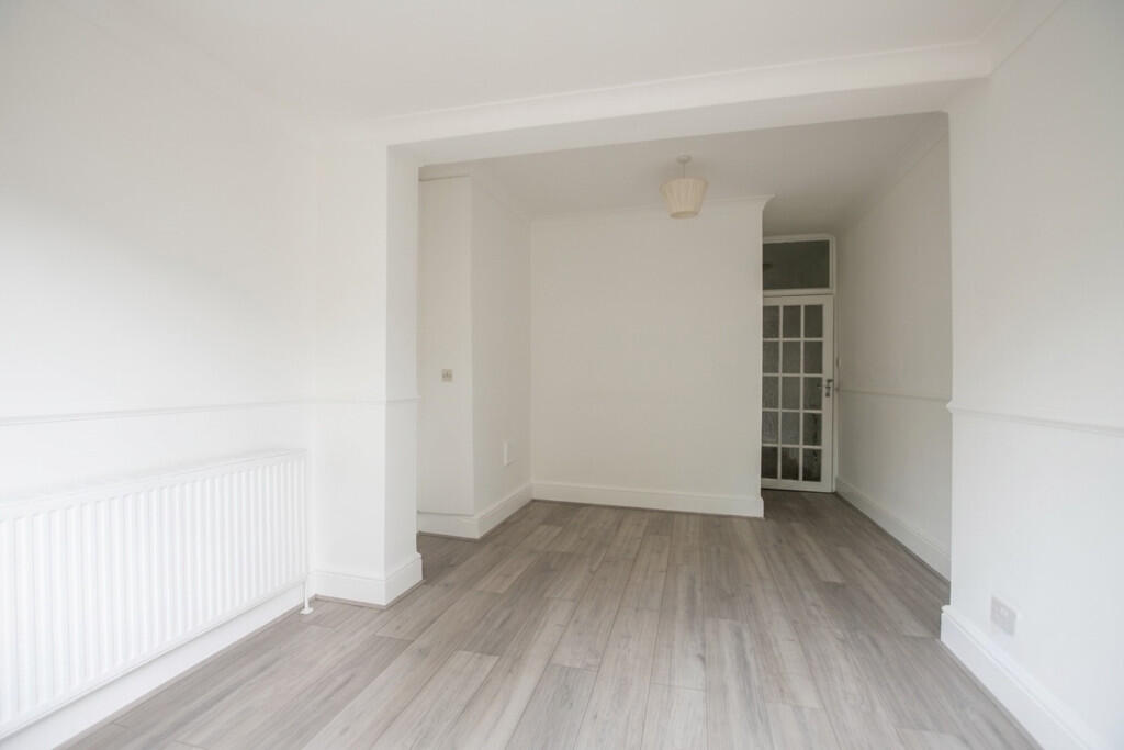 Apartment in London - View 3