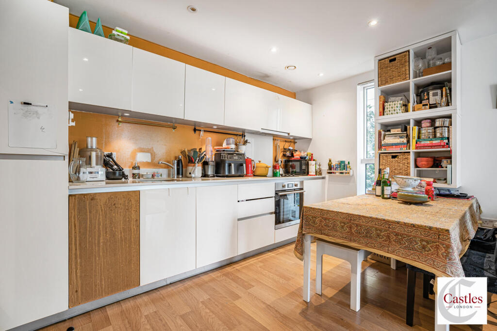 Apartment in London - View 4
