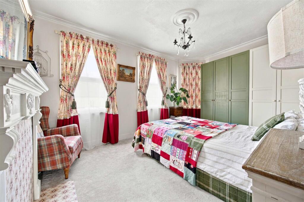 Apartment in West Drayton, Yiewsley - View 5