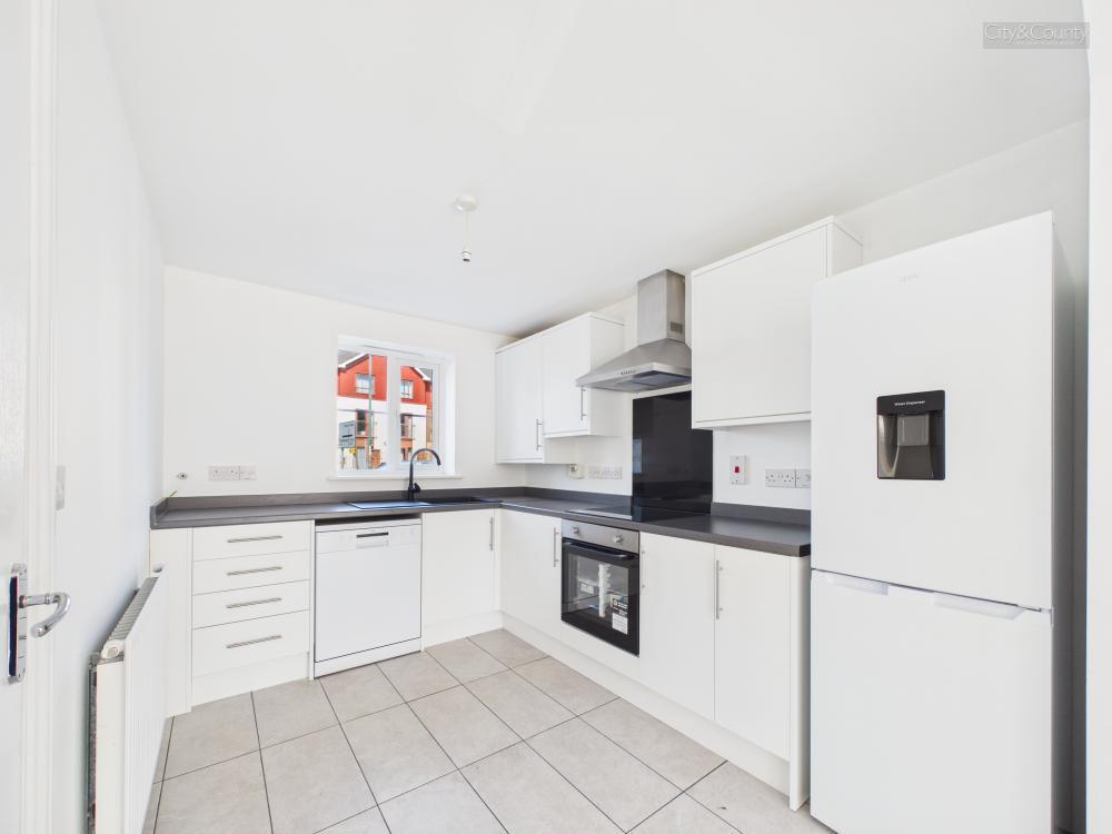 Eagle Way, Hampton Vale, Peterborough photo 4