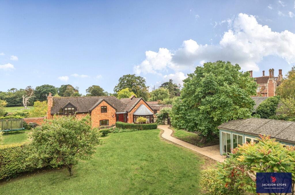Pound Lane, North Crawley, Newport Pagnell, Buckinghamshire, MK16 photo 3