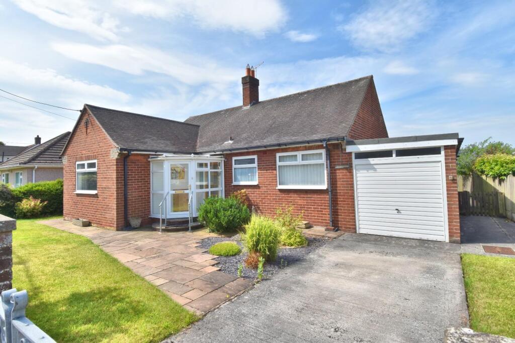 Main image of property: Bryn Glas, Ruthin