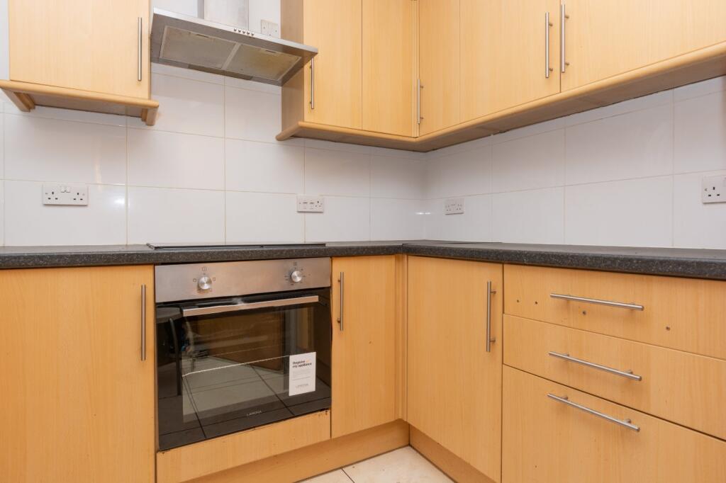 Additional image 4 of Waverley Road, St. Albans