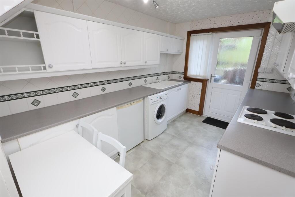 House in Paisley, Inverclyde - More