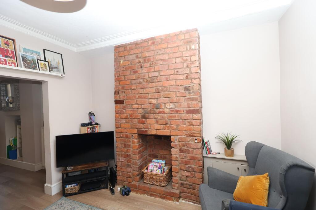 39 Beresford Road photo 3