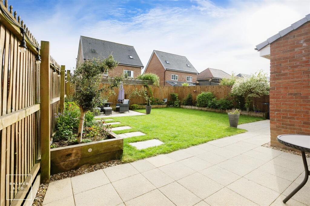 Nixon Phillips Drive, Hindley Green, WN2 photo 4