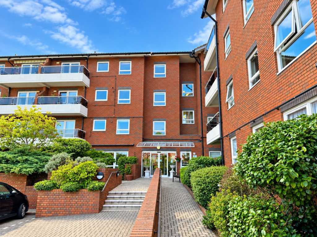 Main image of property: Heathside, Finchley Road, Golders Green, NW11