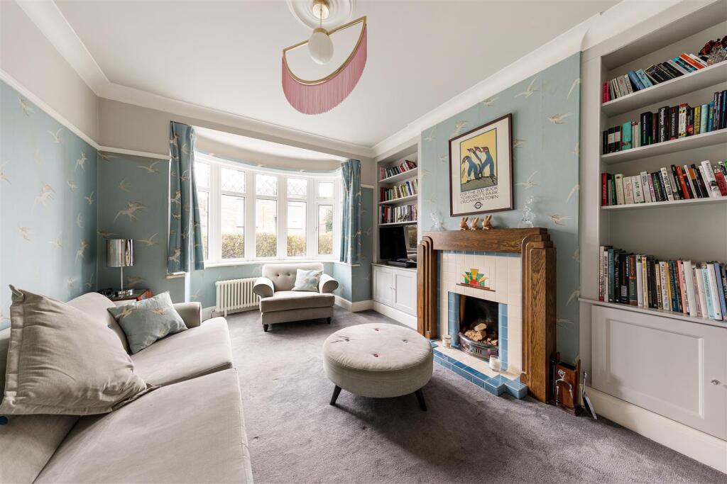 House in London - View 2