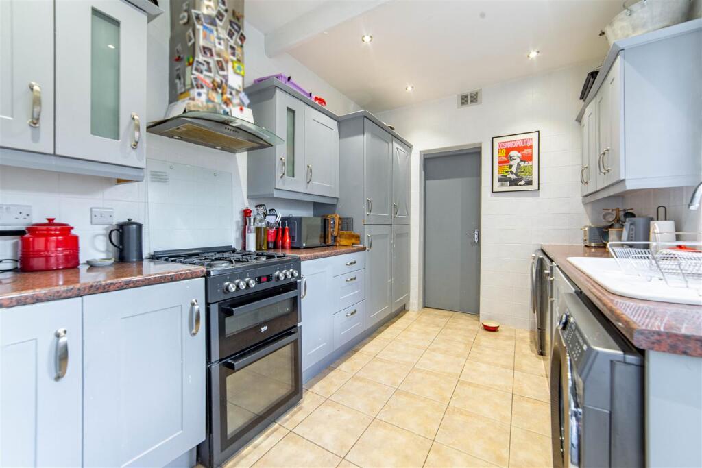 House in Newcastle upon Tyne, Heaton - More