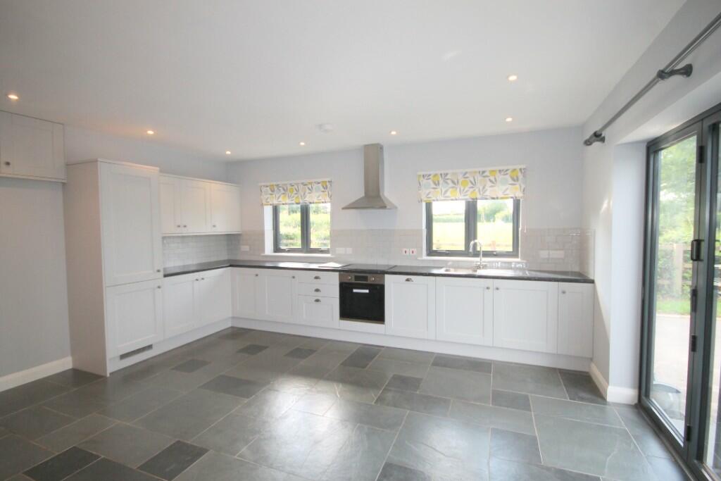 House in Bath - View 4