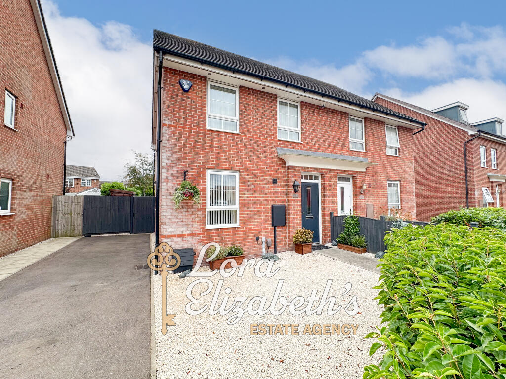 Main image of property: Piccadilly Close, Mansfield Woodhouse, Nottinghamshire