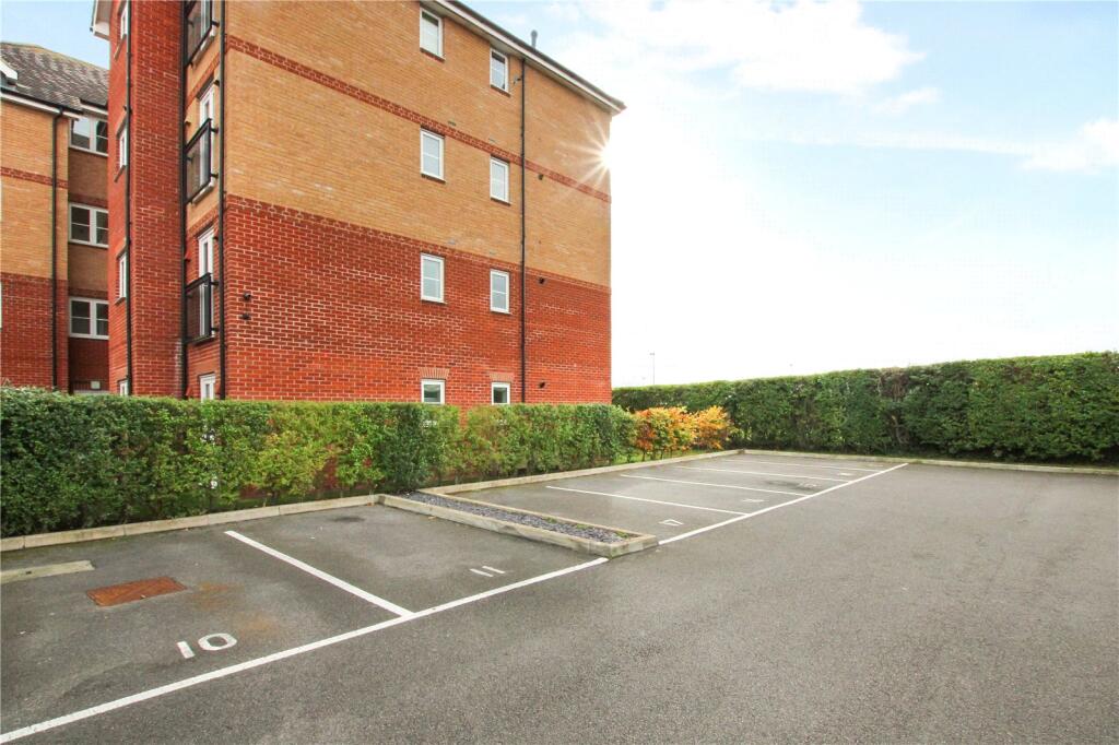 Main image of property: Twickenham Close, Swindon, Wiltshire, SN3