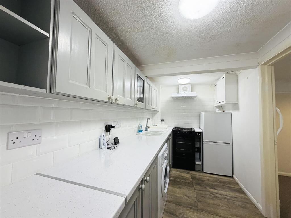 Apartment in St Austell, Boscoppa - More