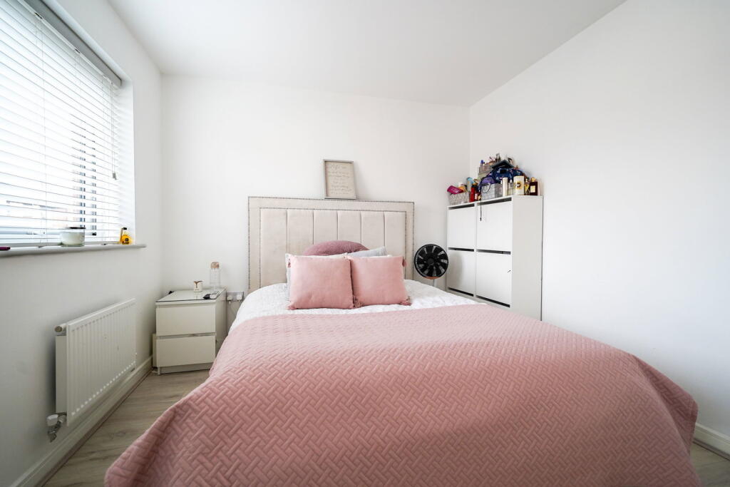 Additional image 8 of Aston Avenue, Shirley