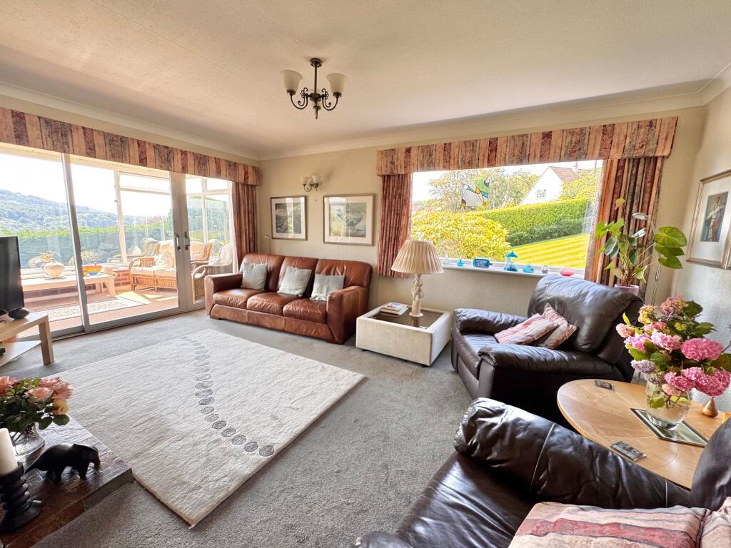 House in Stockport, Marple Bridge - View 4