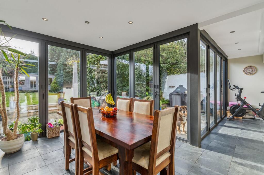 House in Hitchin, West Hitchin - View 2