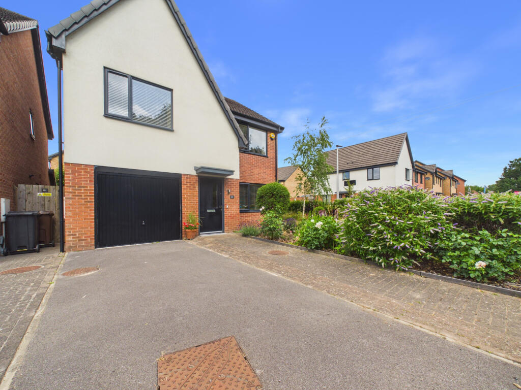 Main image of property: Middlesex Road, Hull, HU8