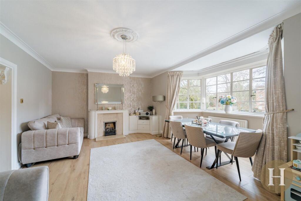 Viceroy Close, Birmingham, B5 photo 5