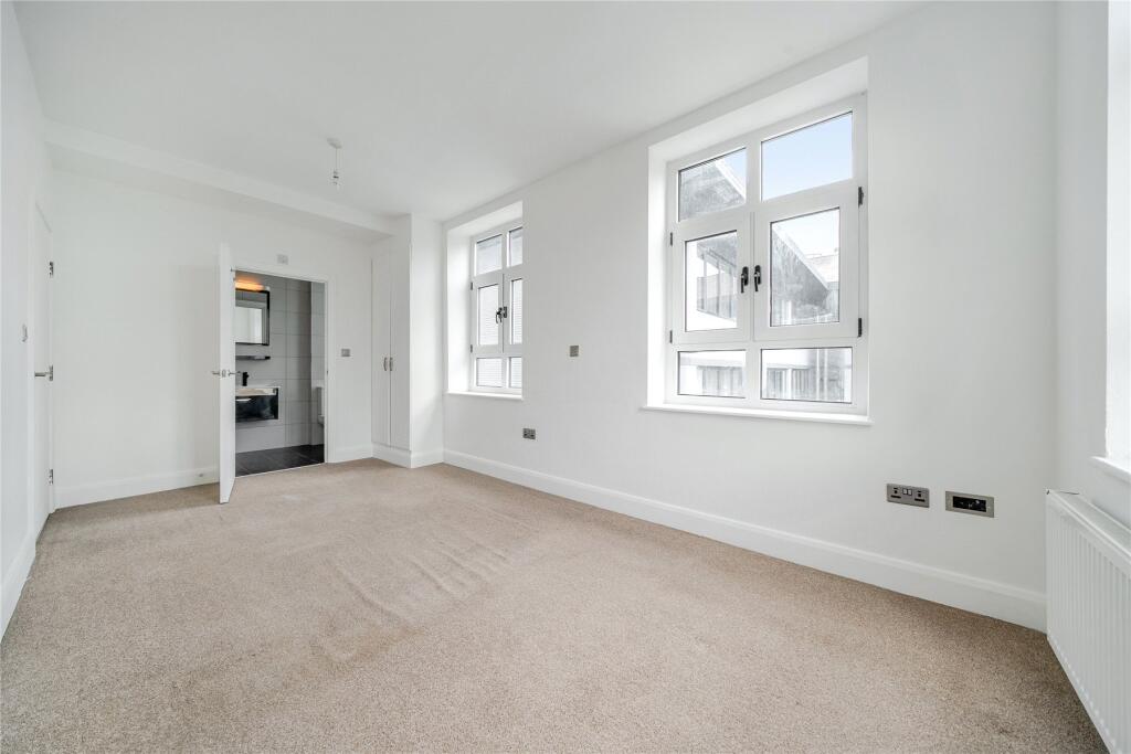 Apartment in London - View 4