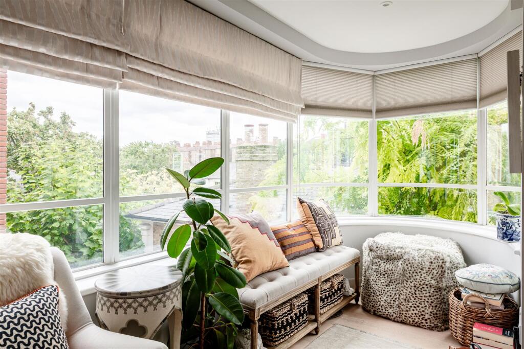 Apartment in London, Hammersmith - View 4
