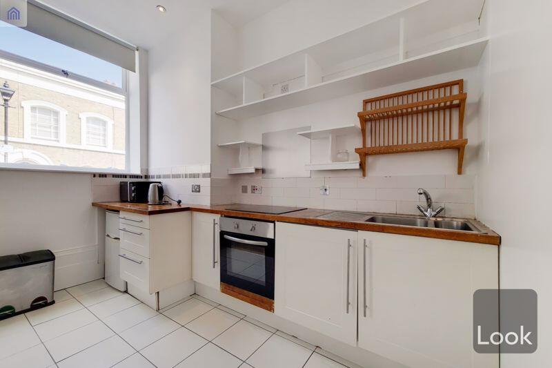 Apartment in London - View 5