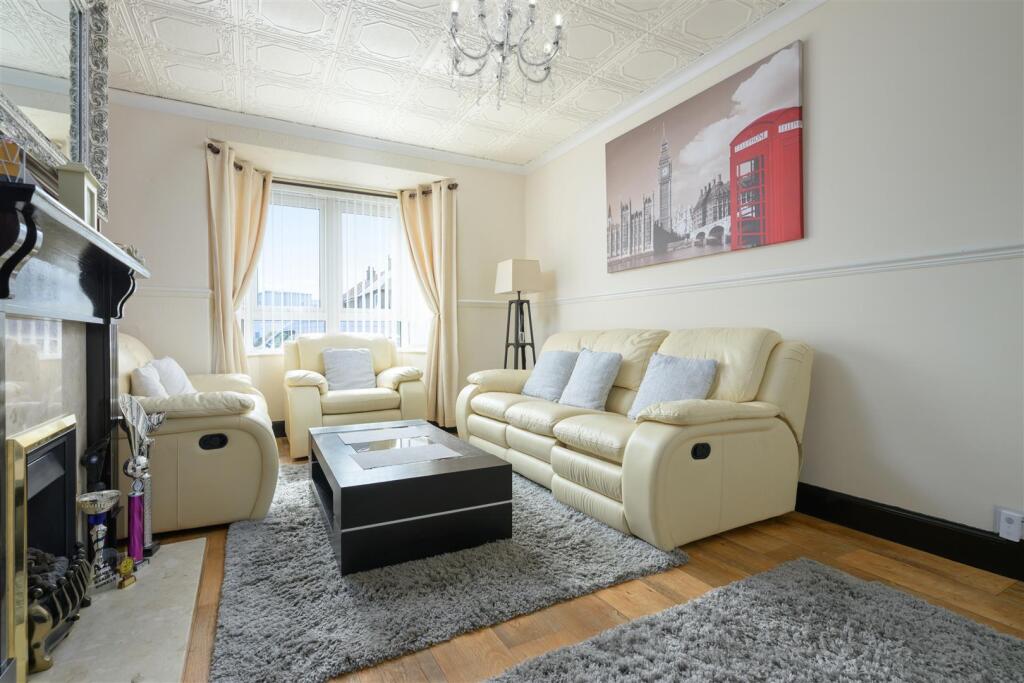 Haldane Place, Dundee - View 4
