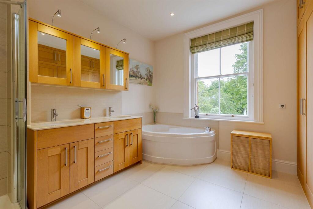 Austen Road, Guildford - Photo 13