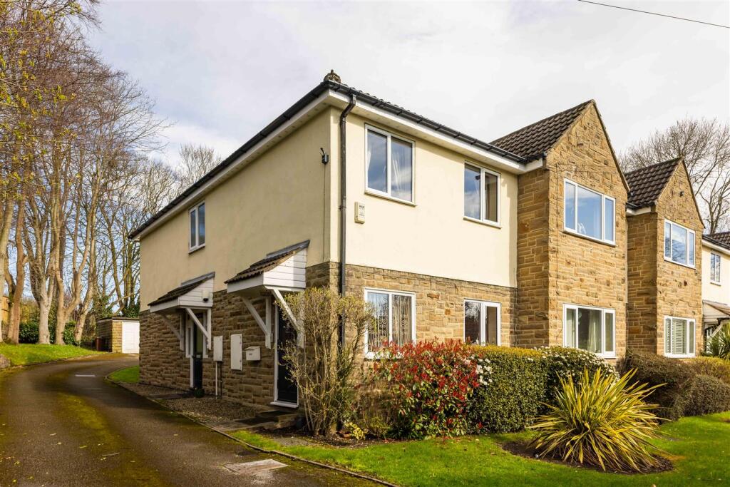 Main image of property: The Fairway, Alwoodley