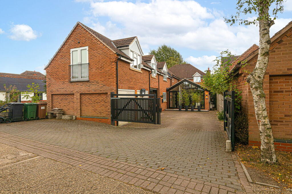 Main image of property: Swithland Lane, Rothley, LE7 7SJ