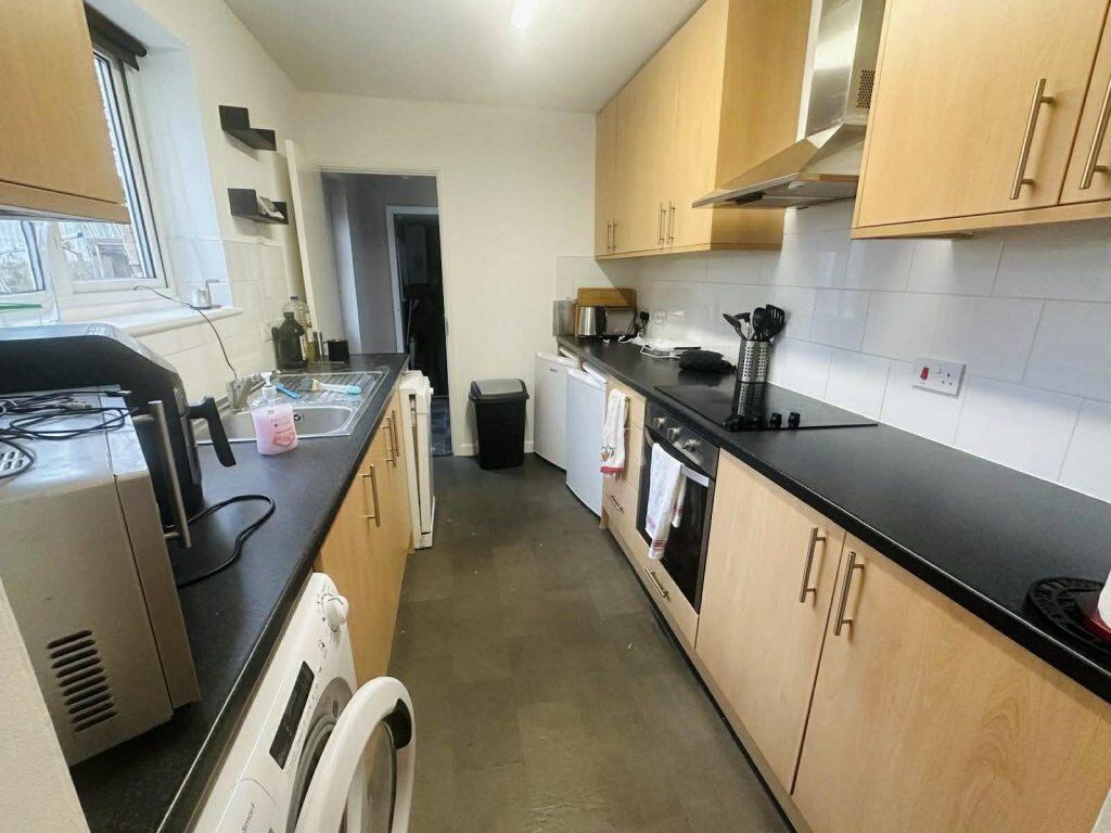 Derwent Road, Thatcham photo 4