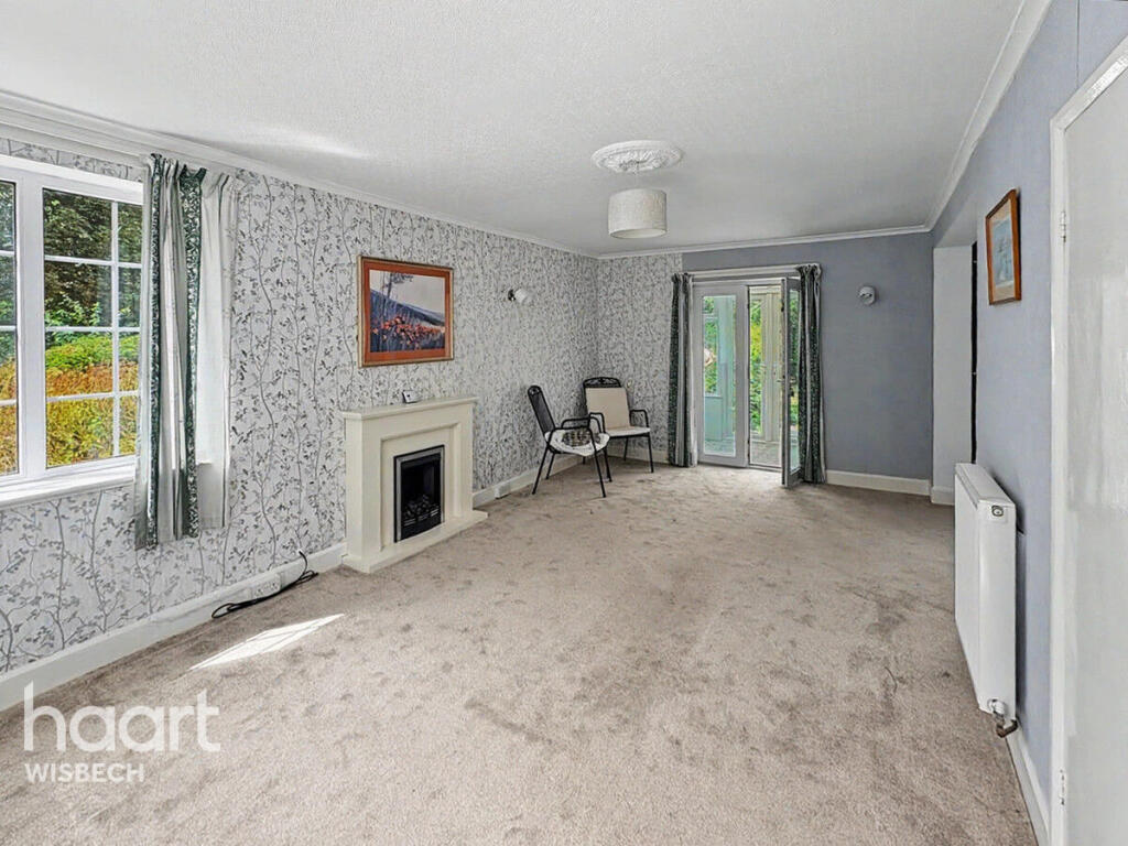House in Peterborough - View 4