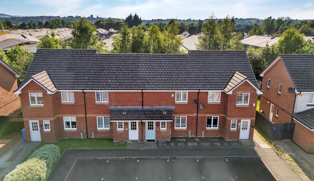2-bed terraced on Glenfinnan Drive, Dumbarton, £184,995
