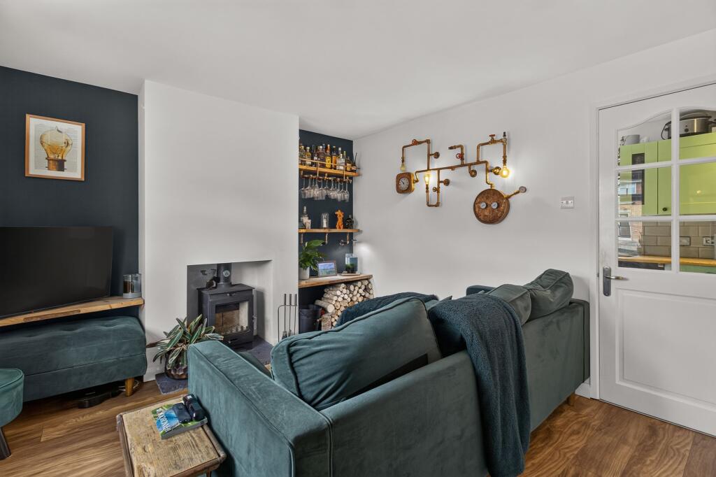 House in Wychavon, Hawbridge, Stoulton - More
