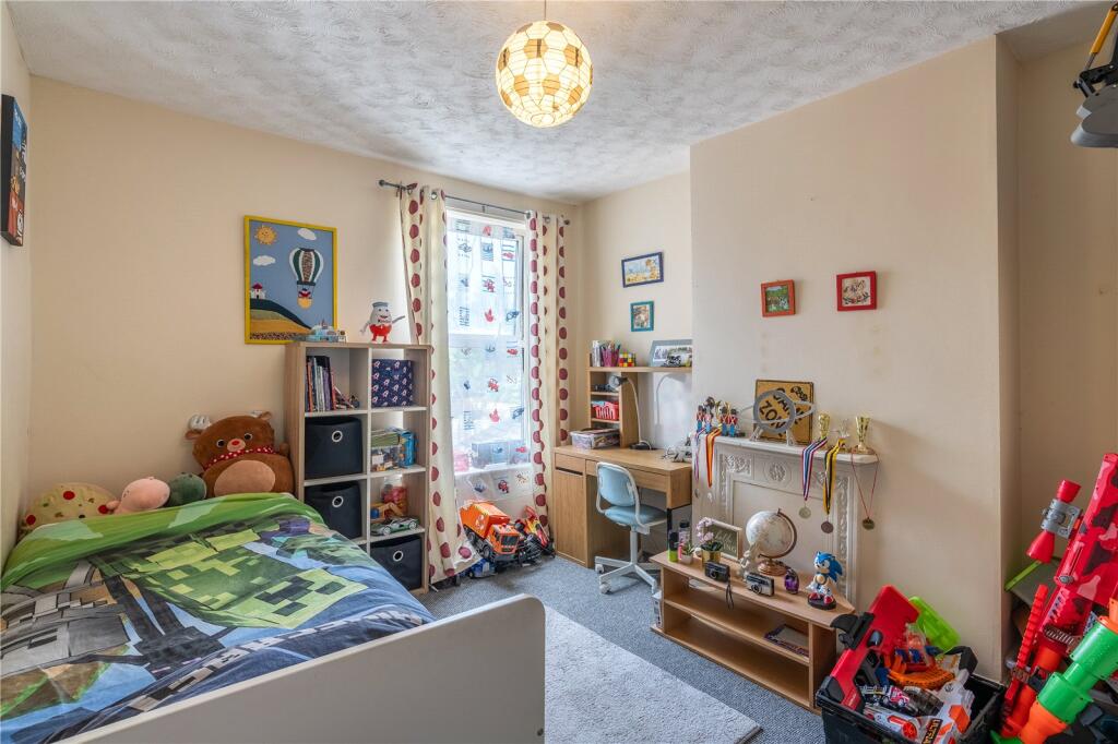 House in Wolverhampton, Tettenhall - View 6