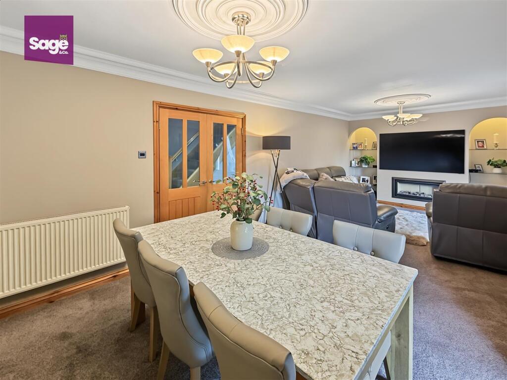 House in Newport - View 3