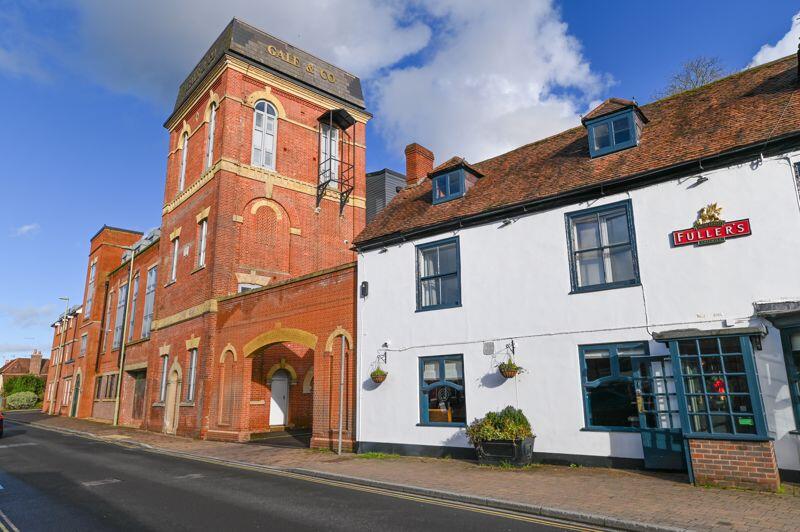 Main image of property: London Road, Horndean