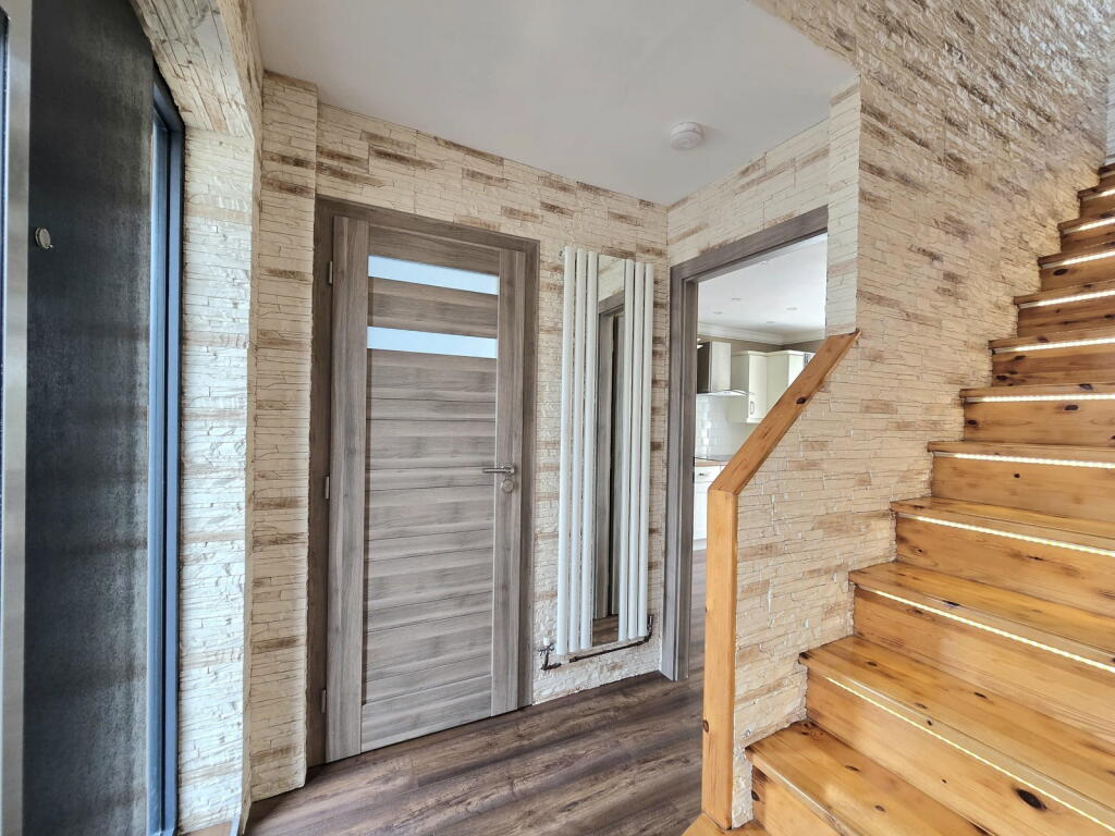 House in Northampton - View 4