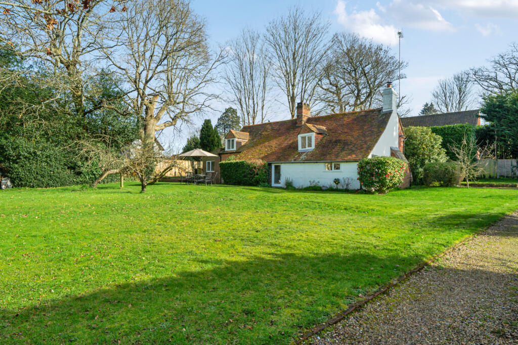 Main image of property: Chapel Gardens, Lindford, GU35