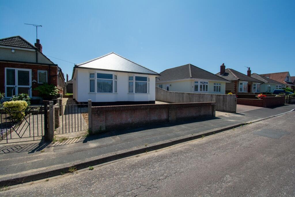Main image of property: 3 Bed Bungalow Middle Road