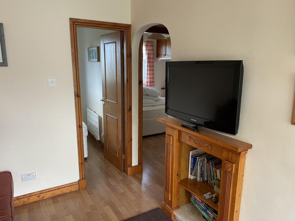 House in St. Merryn, Cornwall - More