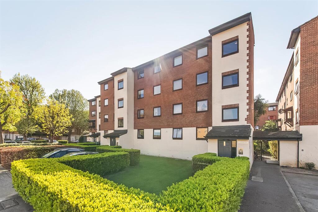 Main image of property: Granville Square, London