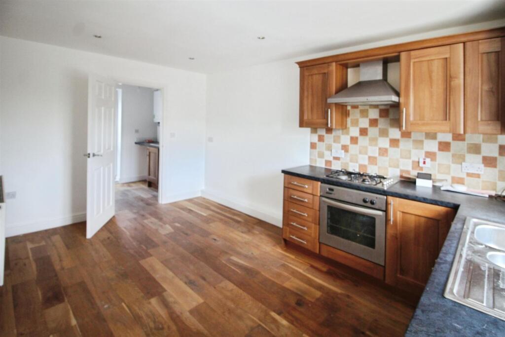 House in Leeds - View 4
