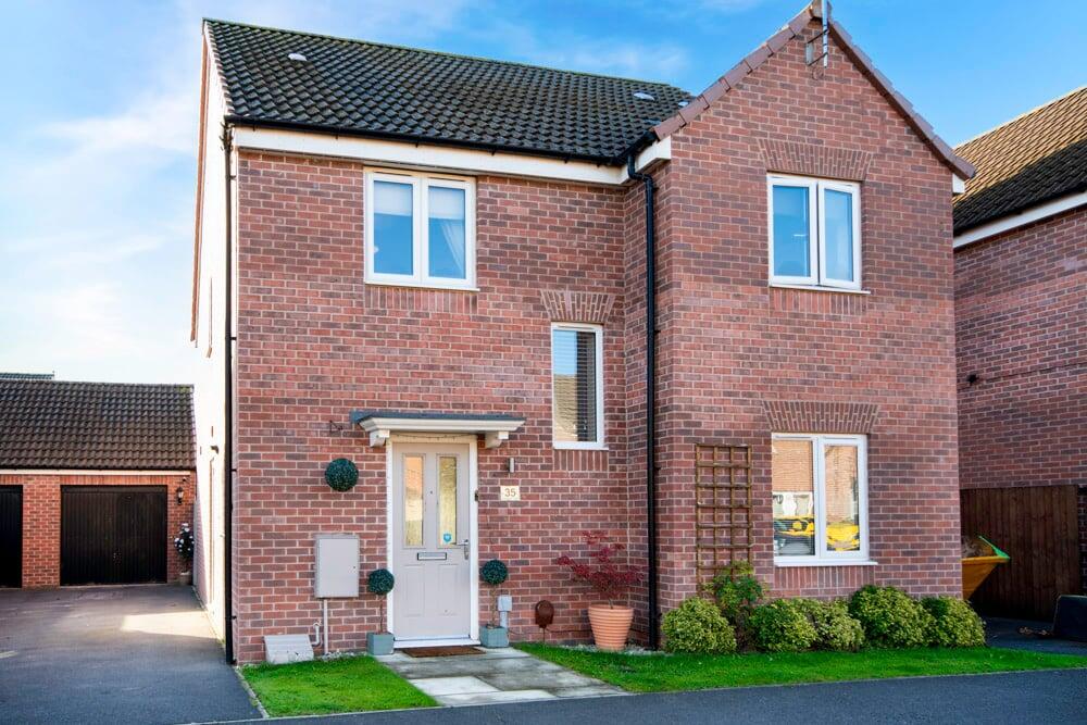 Main image of property: Blue Albion Street, Retford, DN22