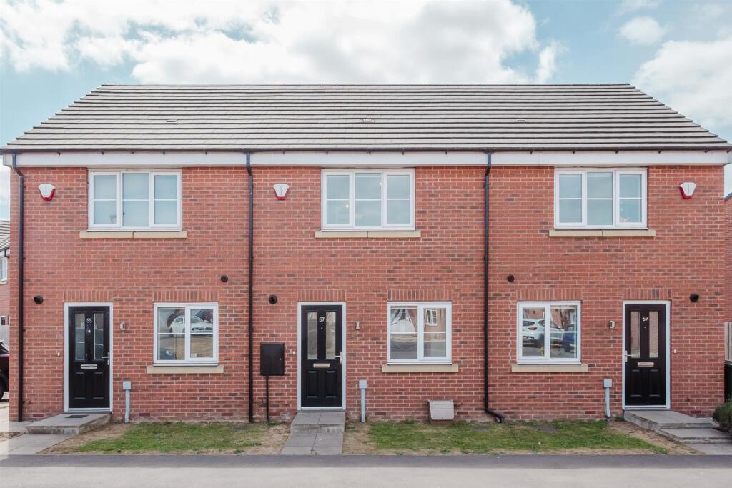 Main image of property: Lakeside North, Scunthorpe, DN16