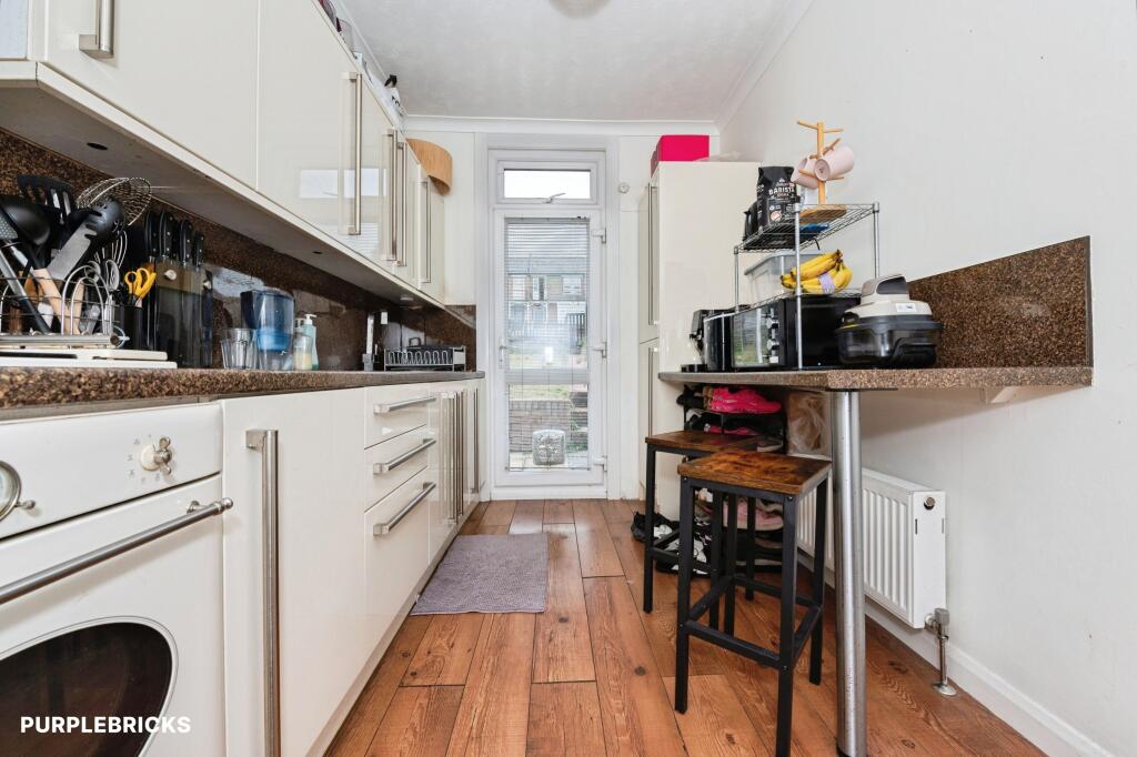 Apartment in Dartford - View 4