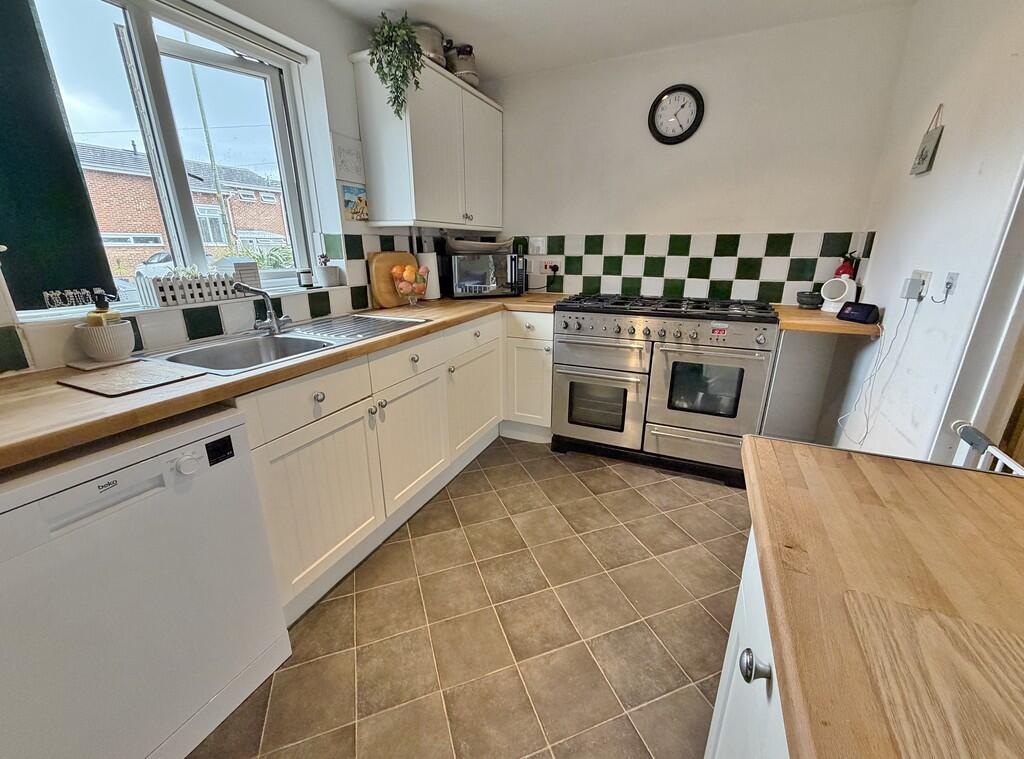 House in Portsmouth - View 4