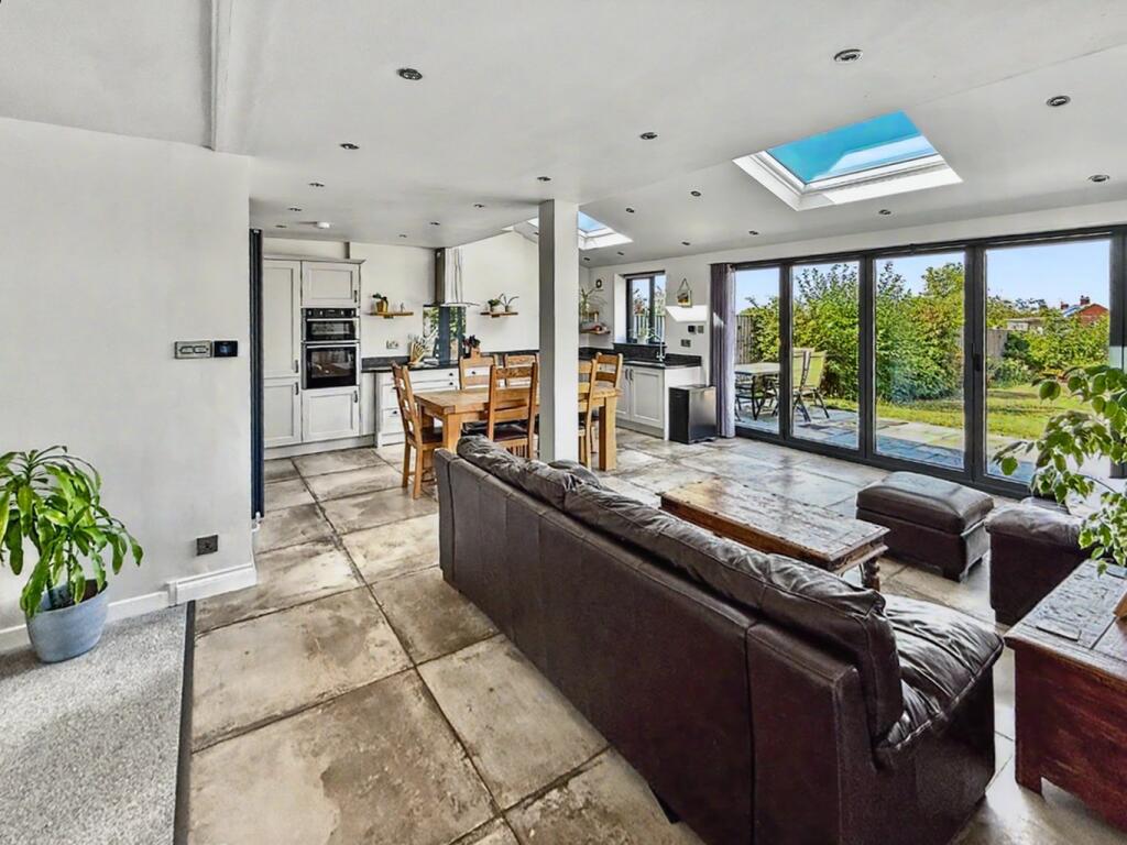 House in Northampton - View 2