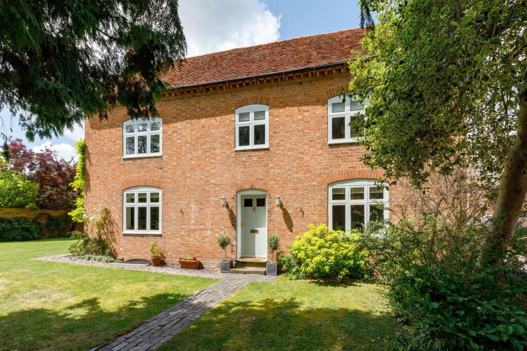 House in Rugby, Birdingbury - More