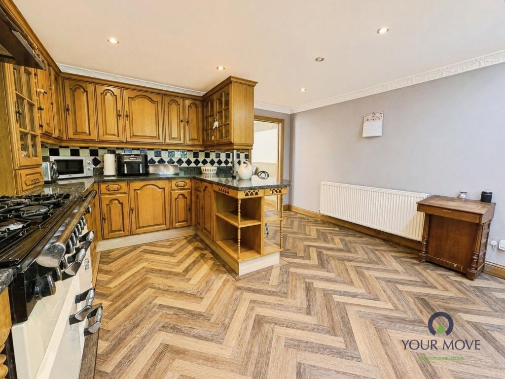 Sandy Lane, Darwen, Lancashire, BB3 photo 4
