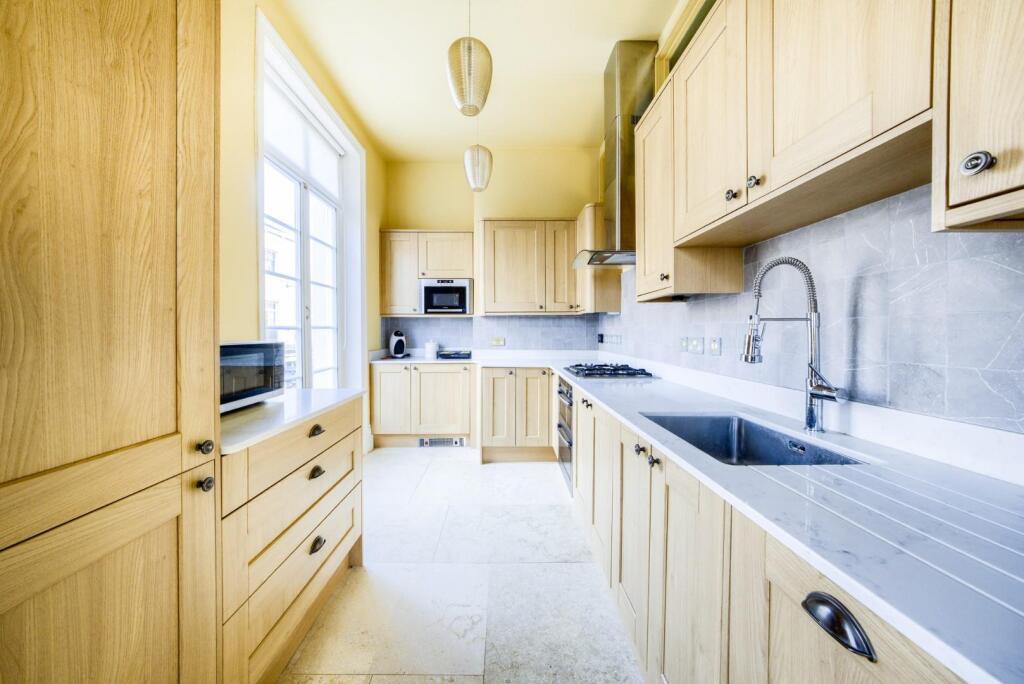 Apartment in Leamington Spa, Sydenham, Royal Leamington Spa - View 3